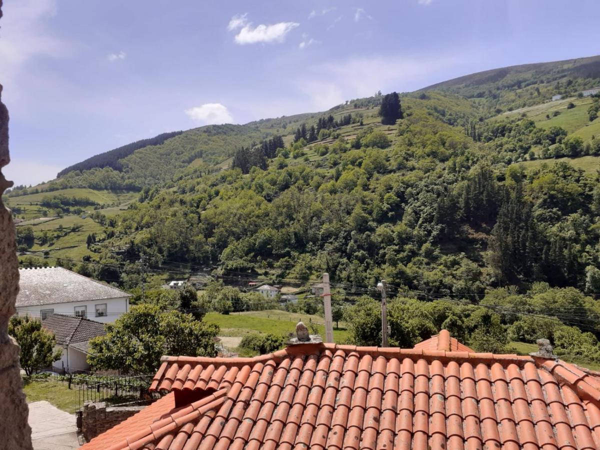 Villa La Casina De Santulaya à Cangas De Narcea Extérieur photo