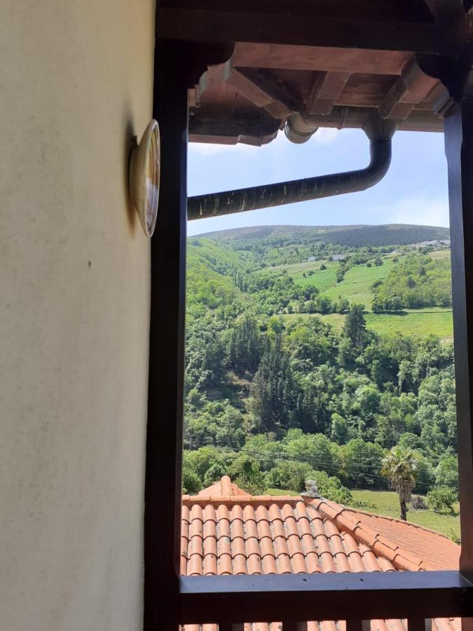 Villa La Casina De Santulaya à Cangas De Narcea Extérieur photo