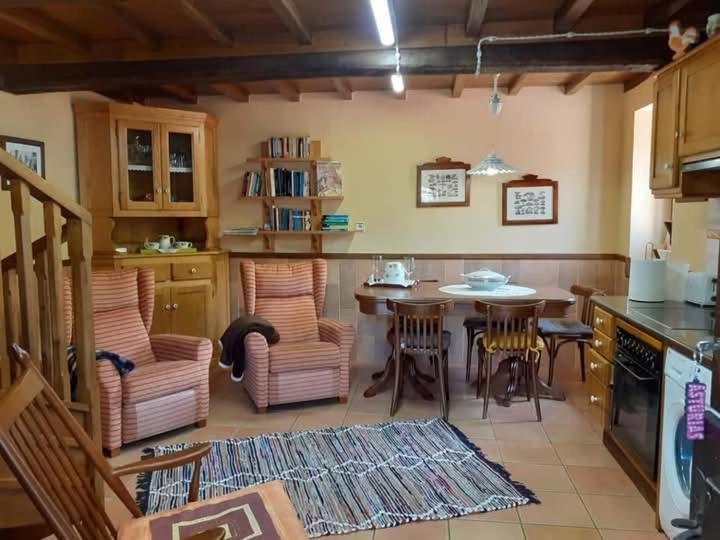 Villa La Casina De Santulaya à Cangas De Narcea Extérieur photo